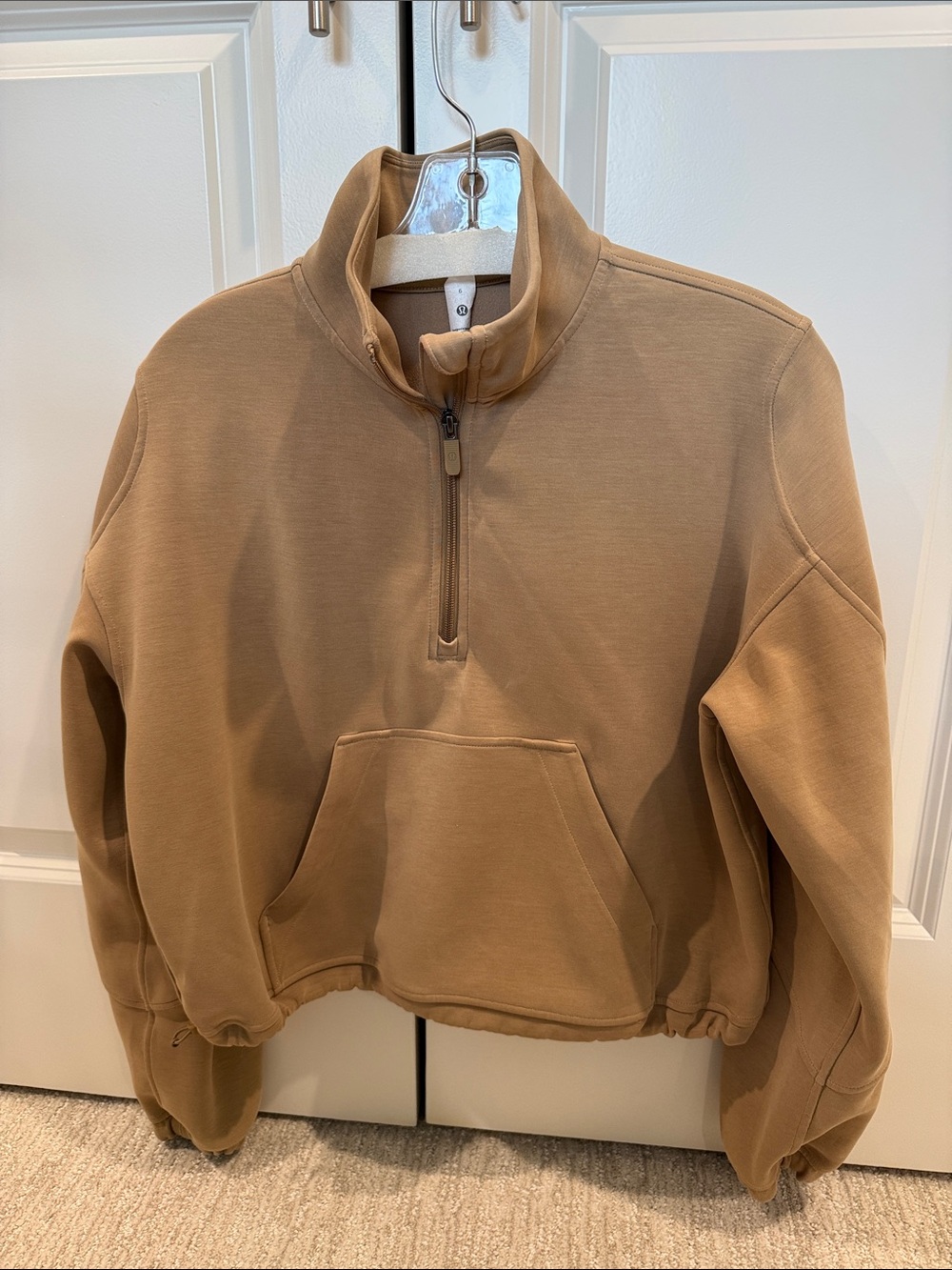 Lululemon filbert tan size 6 1/4 zip